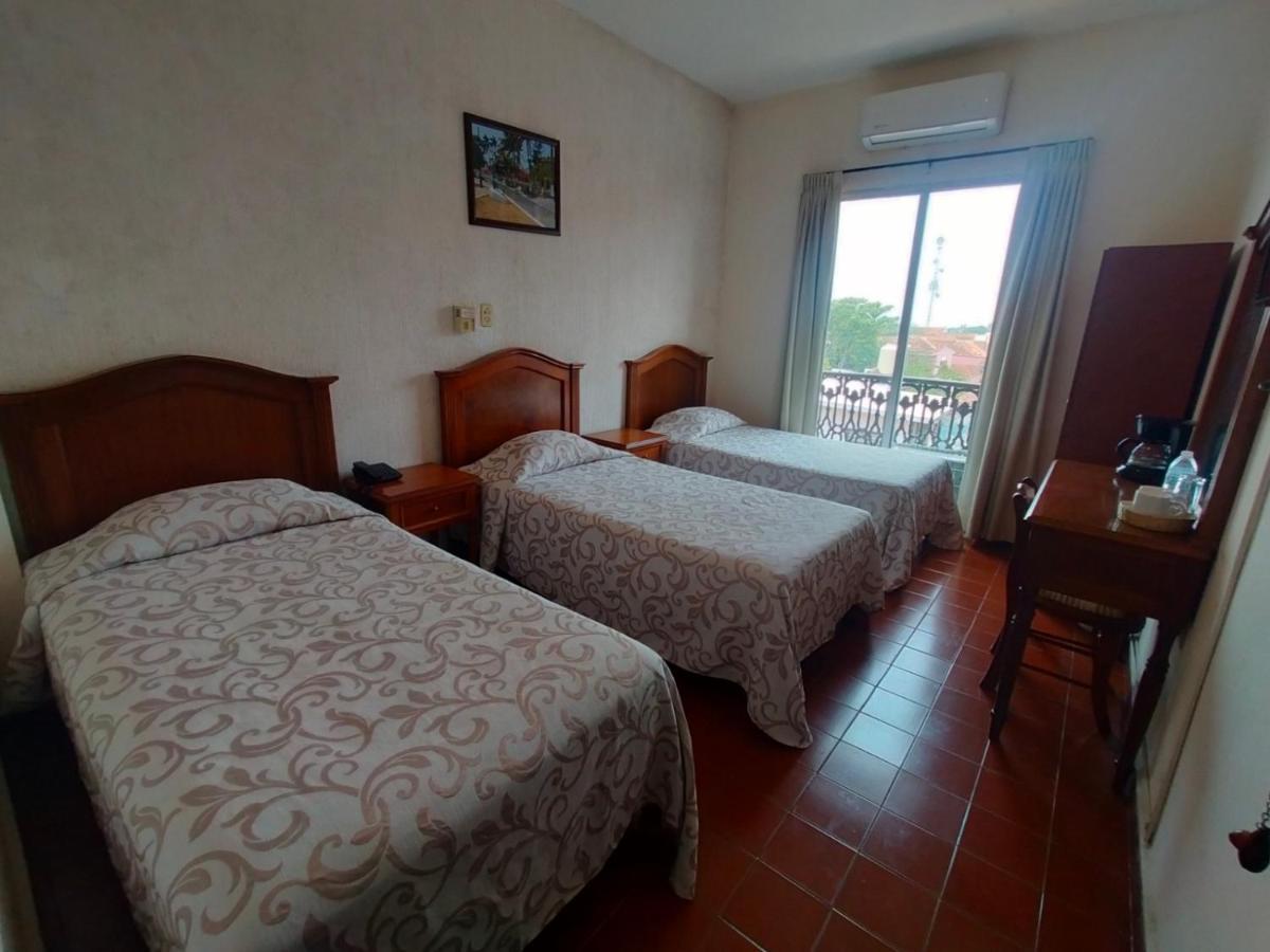 טלקוטלפן Hotel Posada Dona Lala מראה חיצוני תמונה