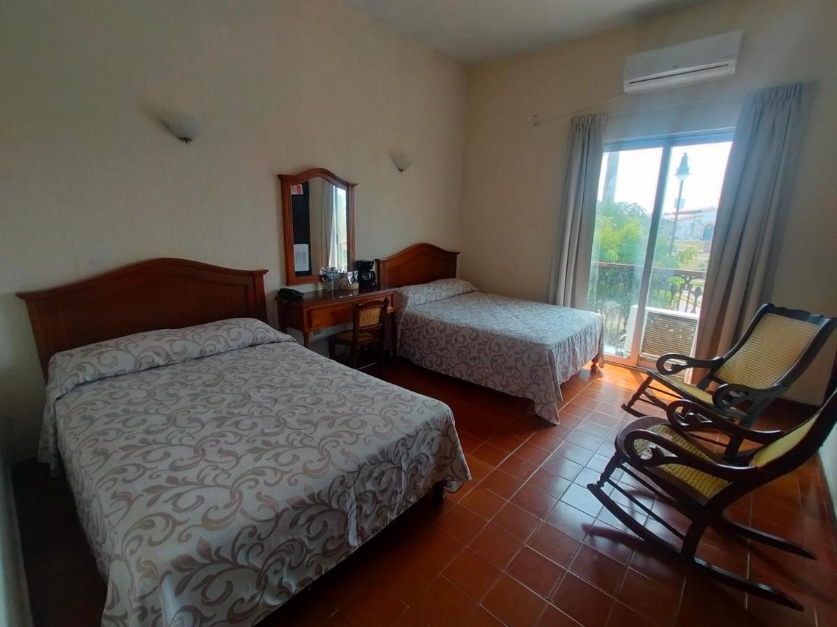 טלקוטלפן Hotel Posada Dona Lala מראה חיצוני תמונה