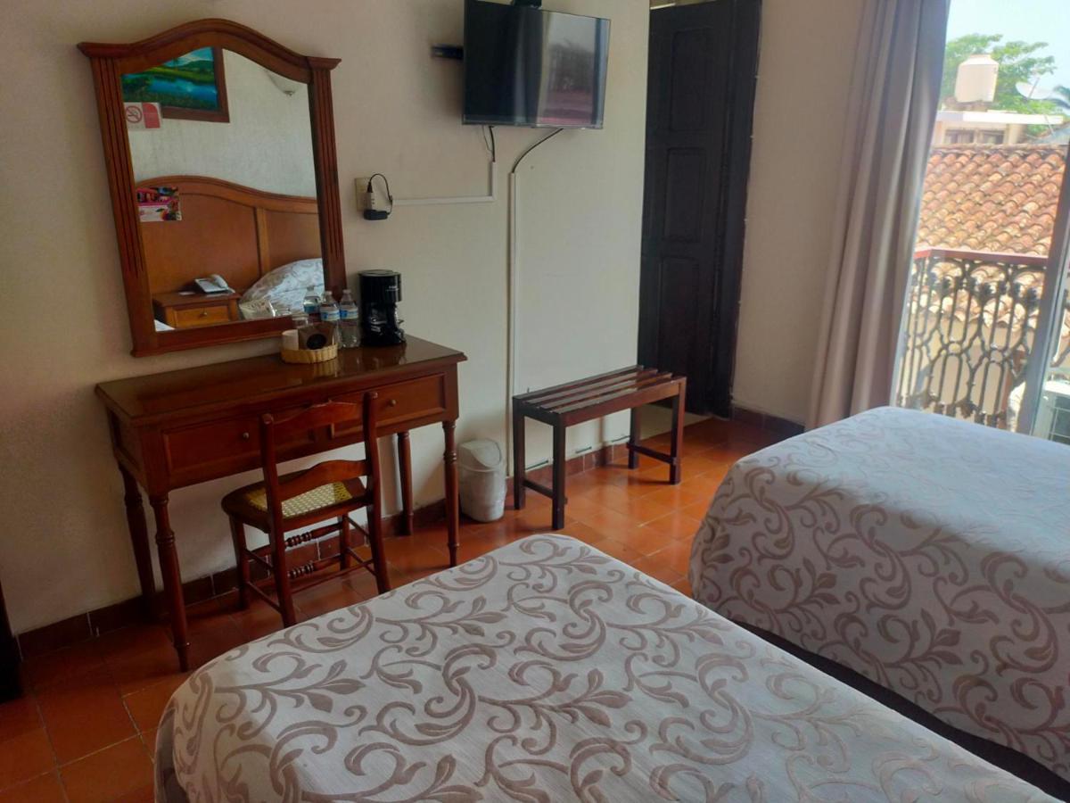 טלקוטלפן Hotel Posada Dona Lala מראה חיצוני תמונה