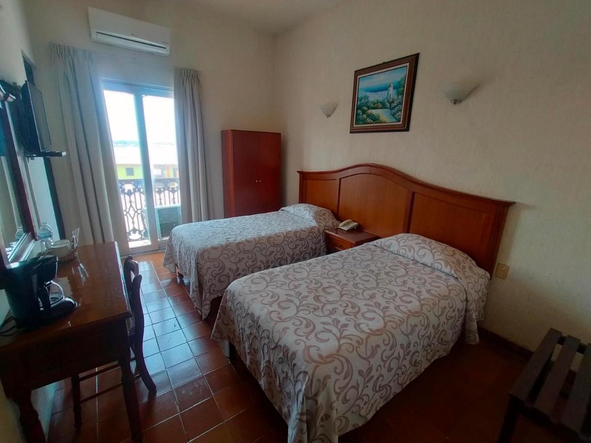 טלקוטלפן Hotel Posada Dona Lala מראה חיצוני תמונה