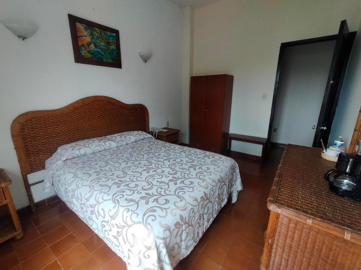 טלקוטלפן Hotel Posada Dona Lala מראה חיצוני תמונה