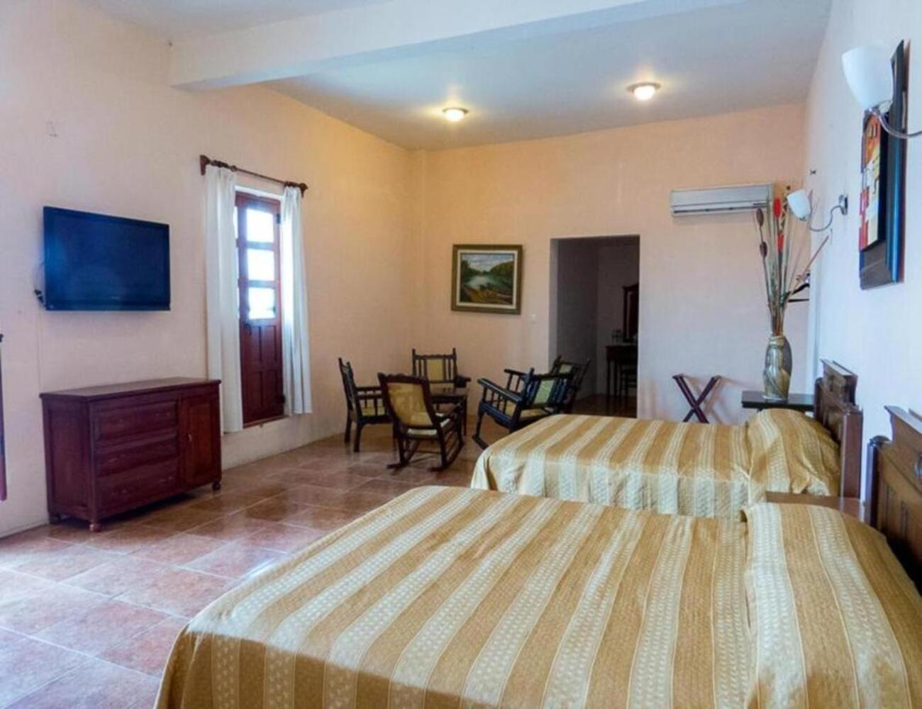 טלקוטלפן Hotel Posada Dona Lala מראה חיצוני תמונה