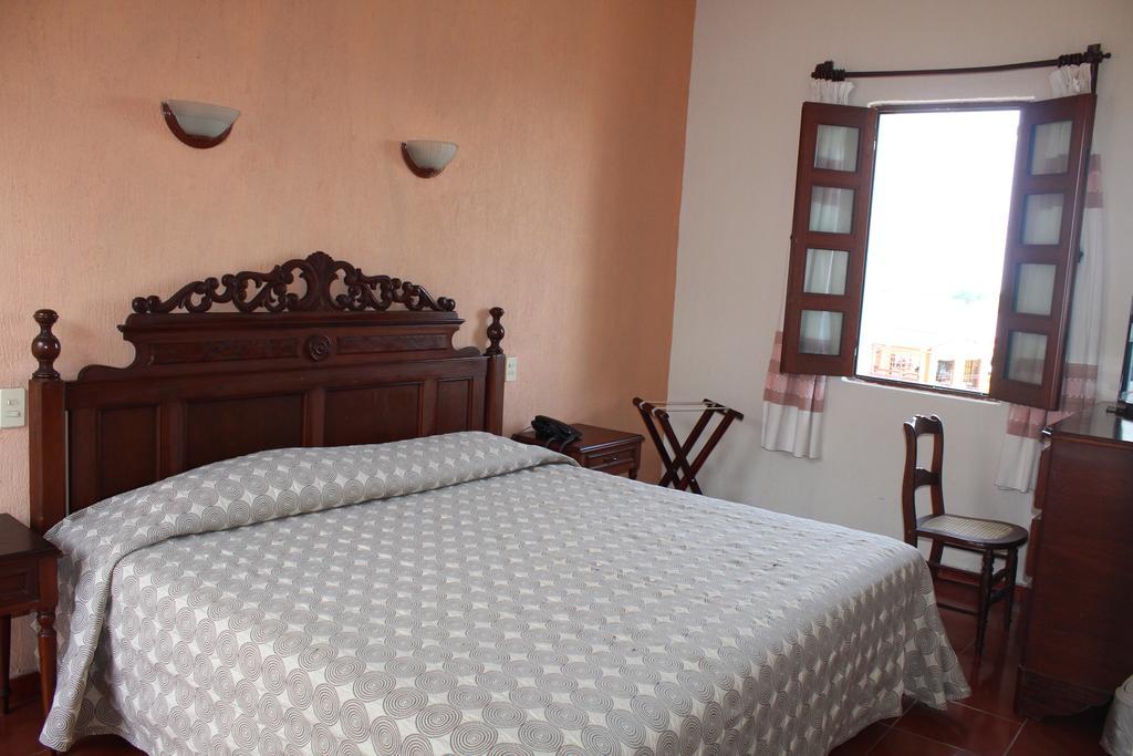 טלקוטלפן Hotel Posada Dona Lala מראה חיצוני תמונה